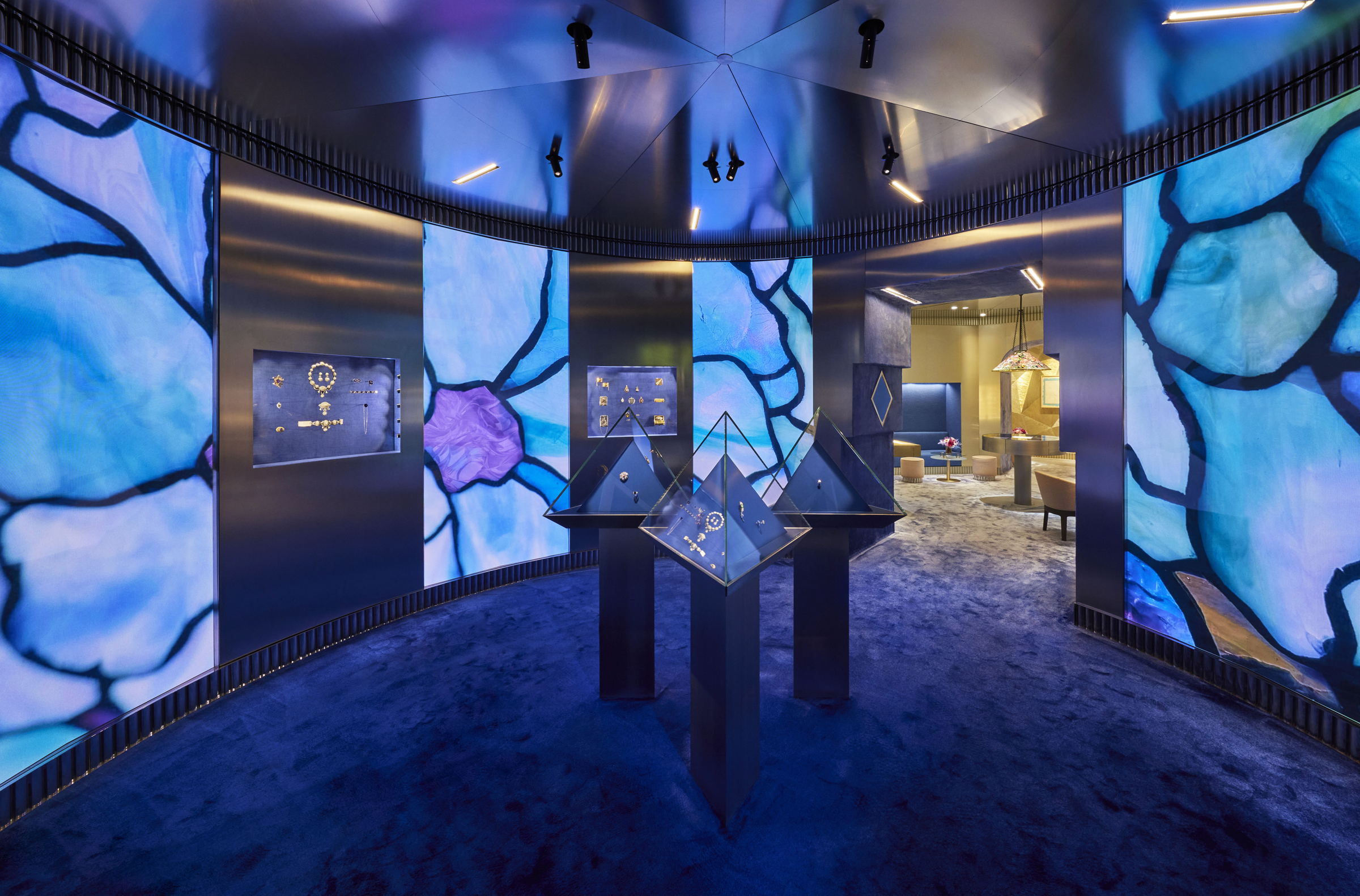 Tiffany & Co. Unveils Immersive Popup Store on Avenue Montaigne in Paris